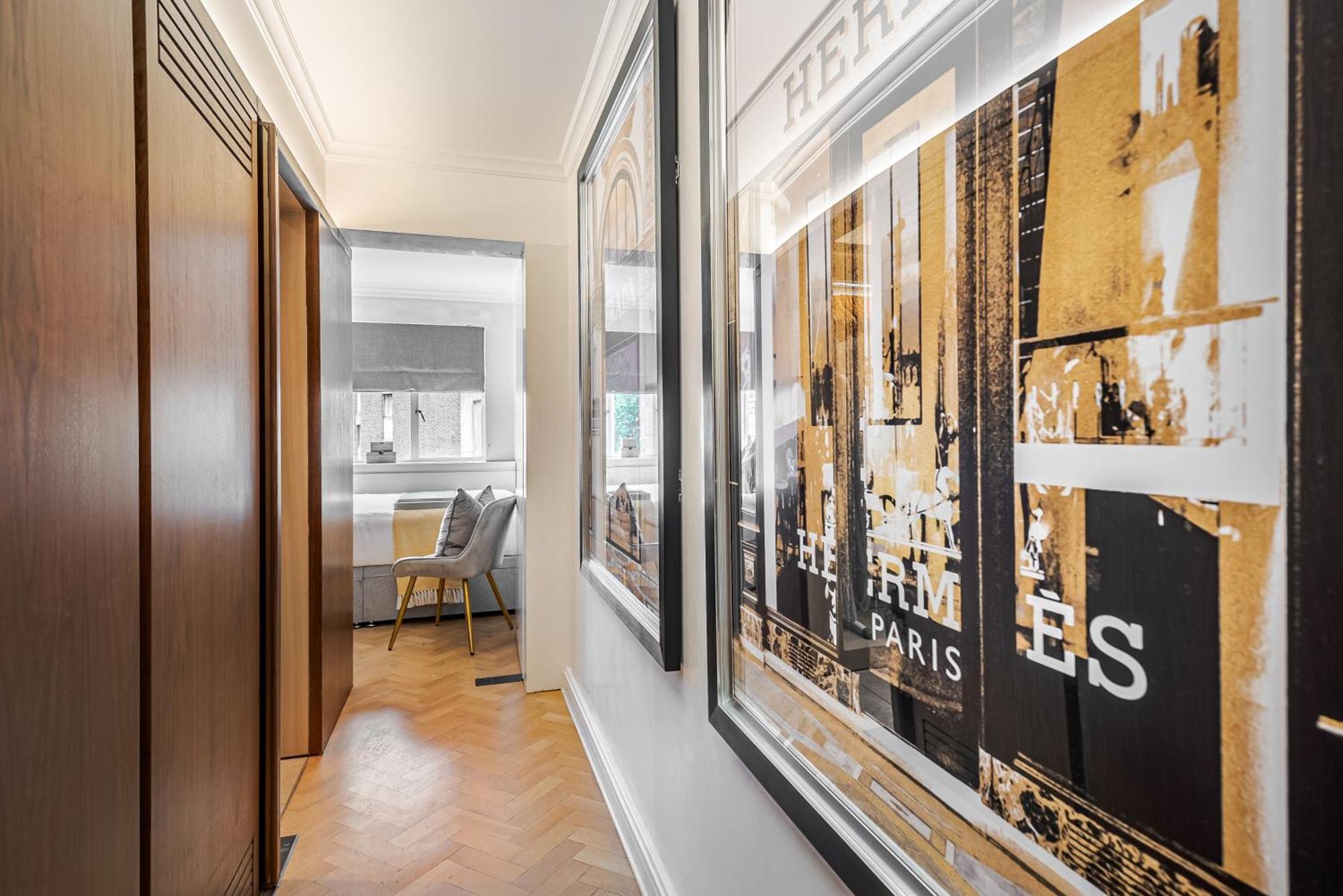 Modern Knightsbridge Apartment With Balcony Overlooking Harrods Prime Location London Luaran gambar