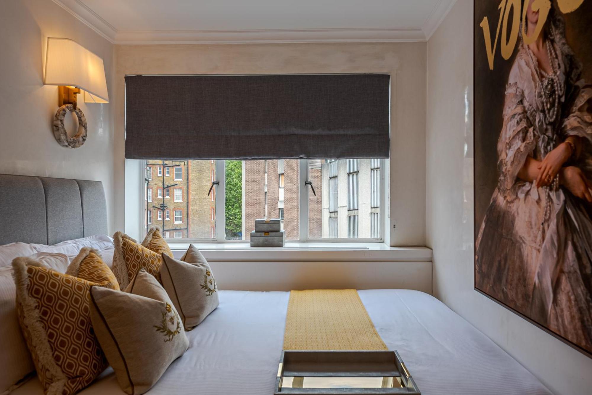 Modern Knightsbridge Apartment With Balcony Overlooking Harrods Prime Location London Luaran gambar