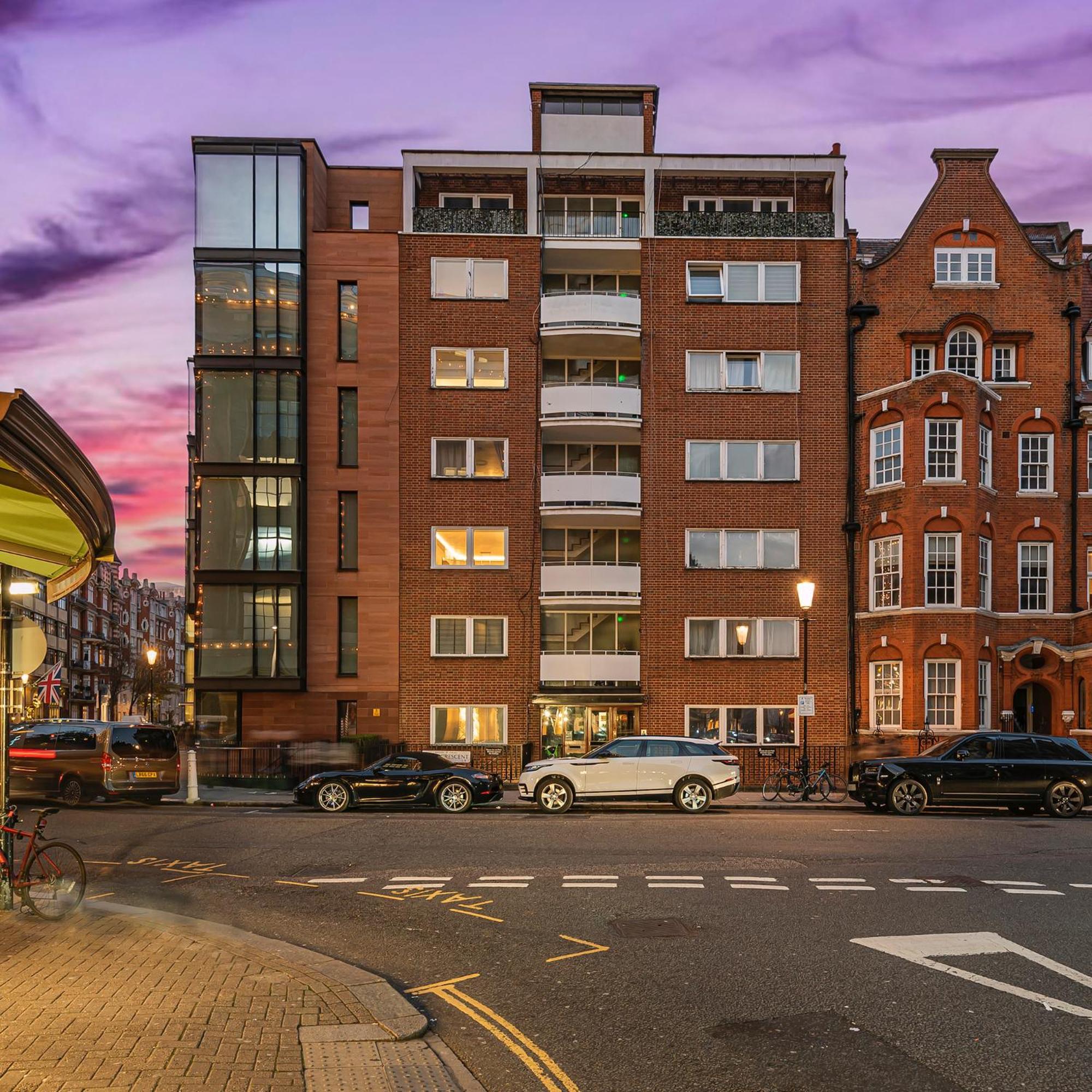 Modern Knightsbridge Apartment With Balcony Overlooking Harrods Prime Location London Luaran gambar